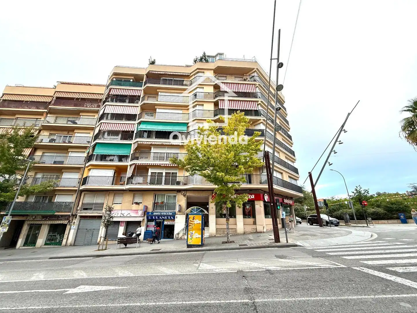 Außenansicht von Garage zum Verkauf in Terrassa