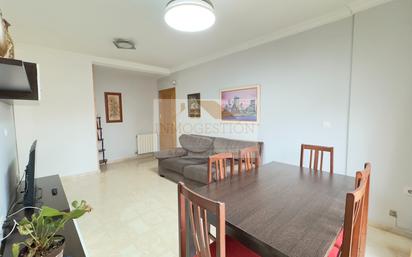 Living room of Flat for sale in  Albacete Capital  with Balcony