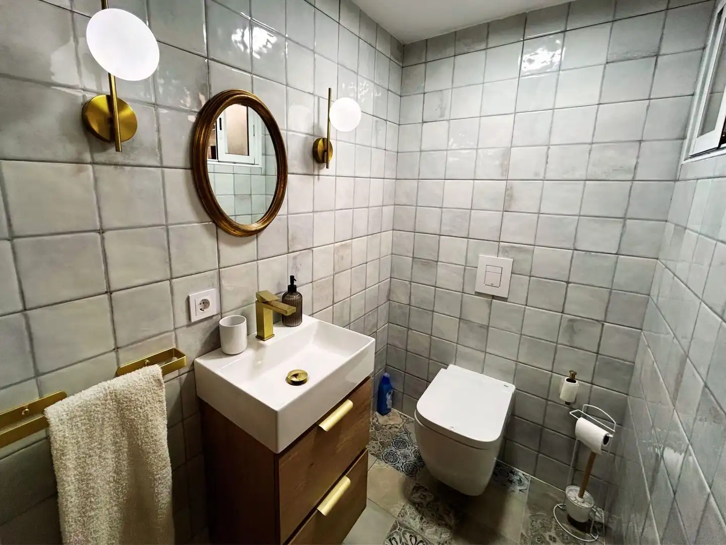 Bathroom of Duplexes for sale in Cartagena  with Air Conditioner, Heating and Furnished