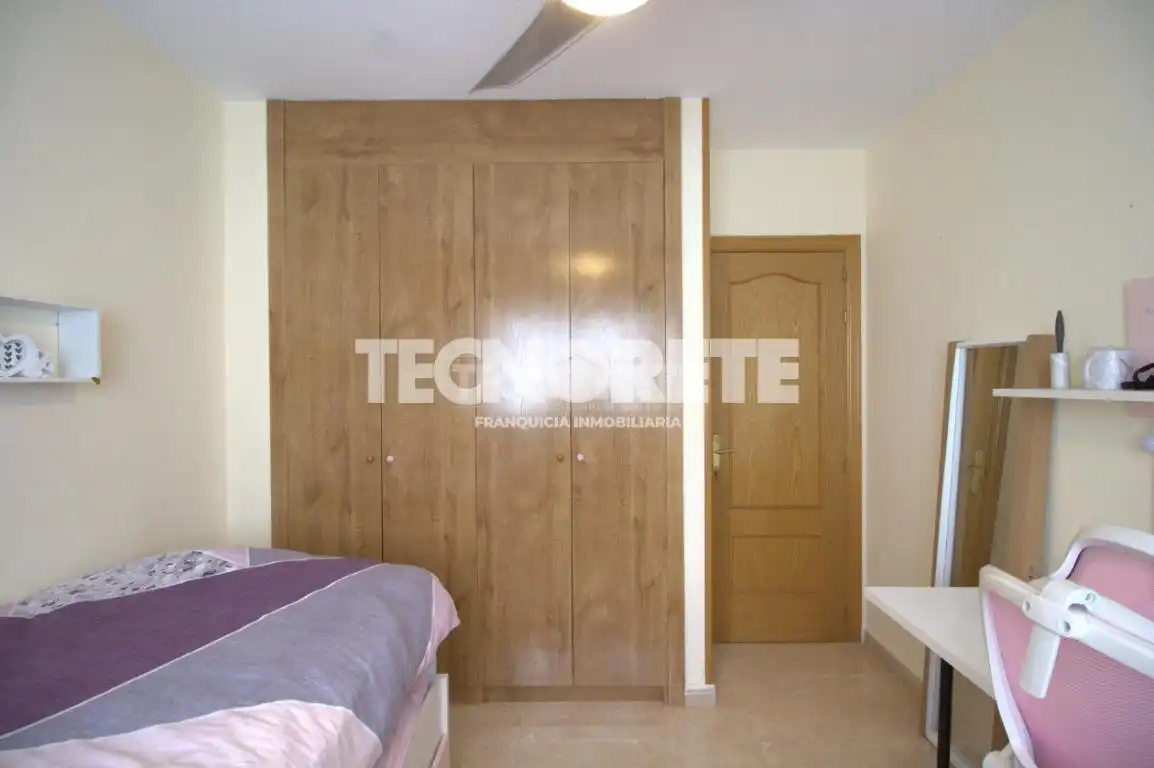 Casa adosada en venta en Calle Zurbarán, Las Ventas de Retamosa