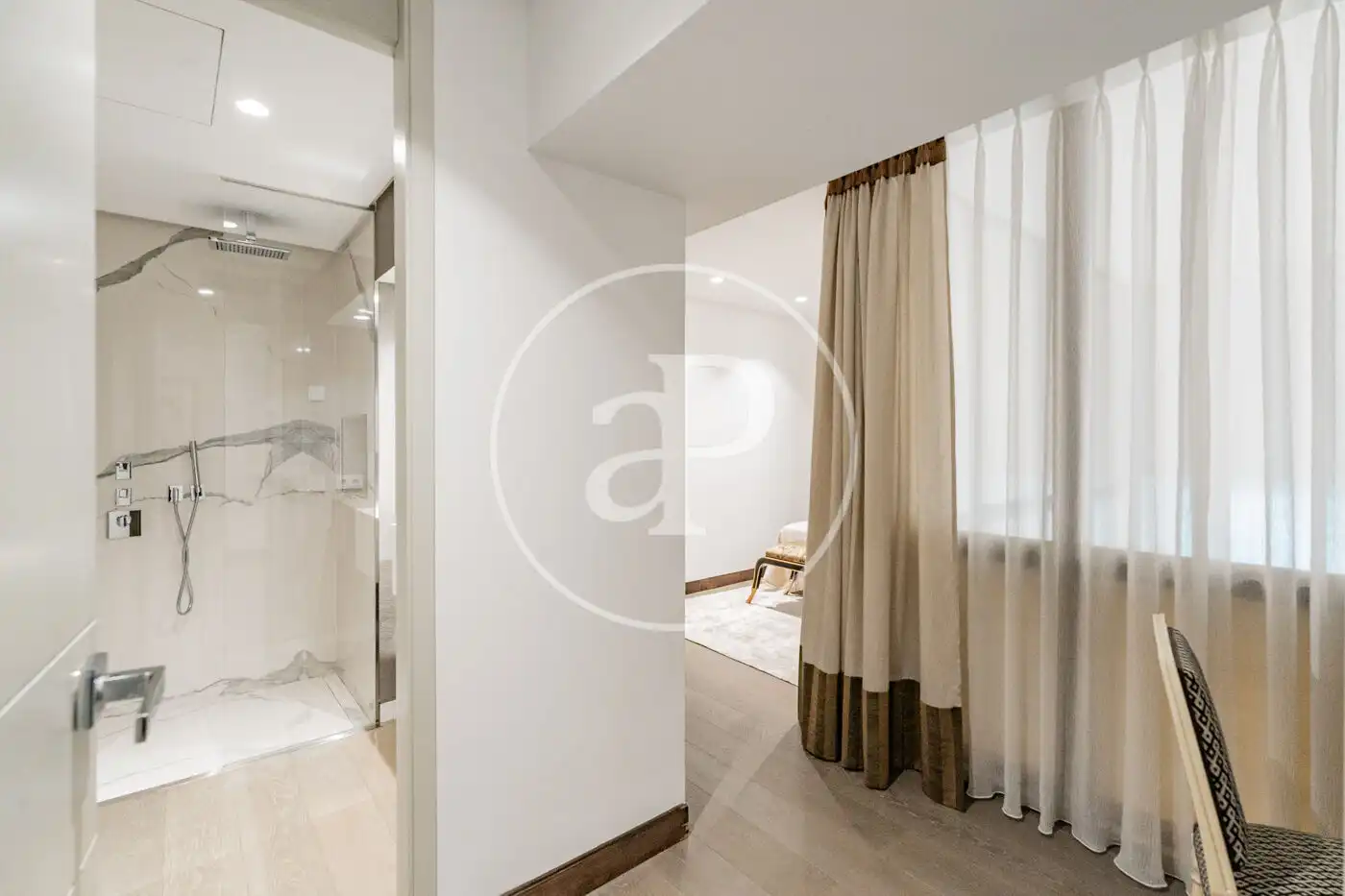 Habitación de Piso en venta en Madrid con Aire acondicionado, Calefacción y Jardín privado