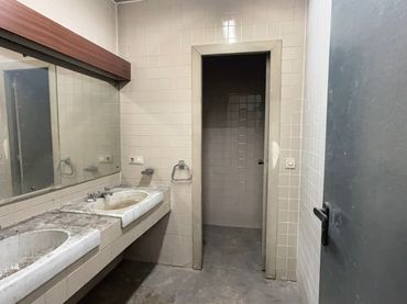 Gewerbefläche zum Verkauf in Plaza españa 11
