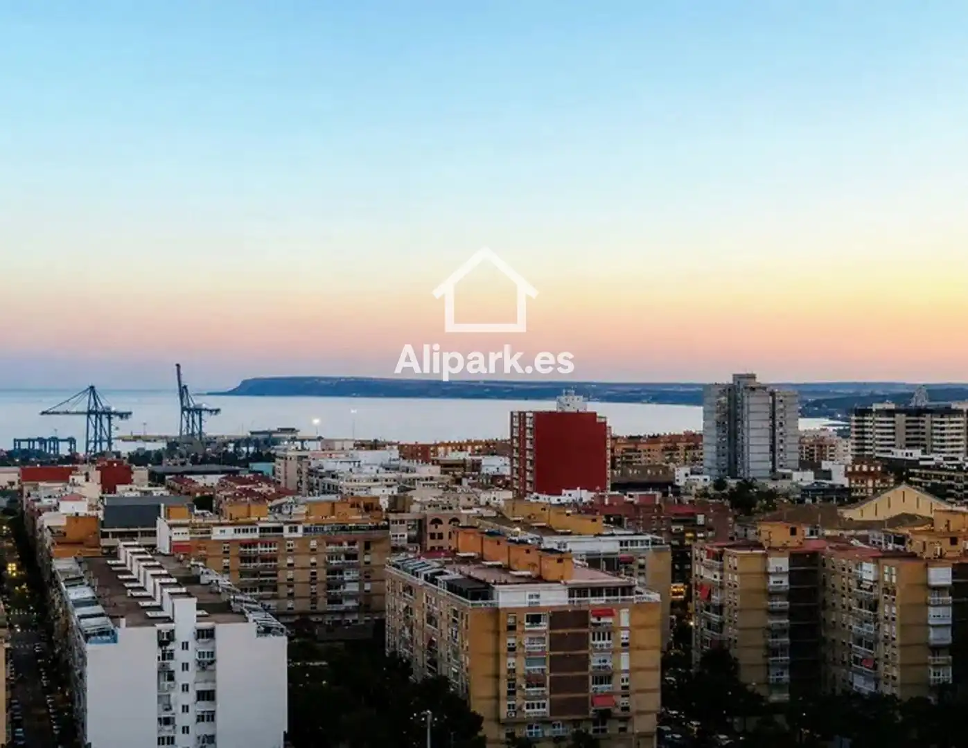 Parkplatz von Wohnung zum Verkauf in Alicante / Alacant mit Terrasse und Möbliert