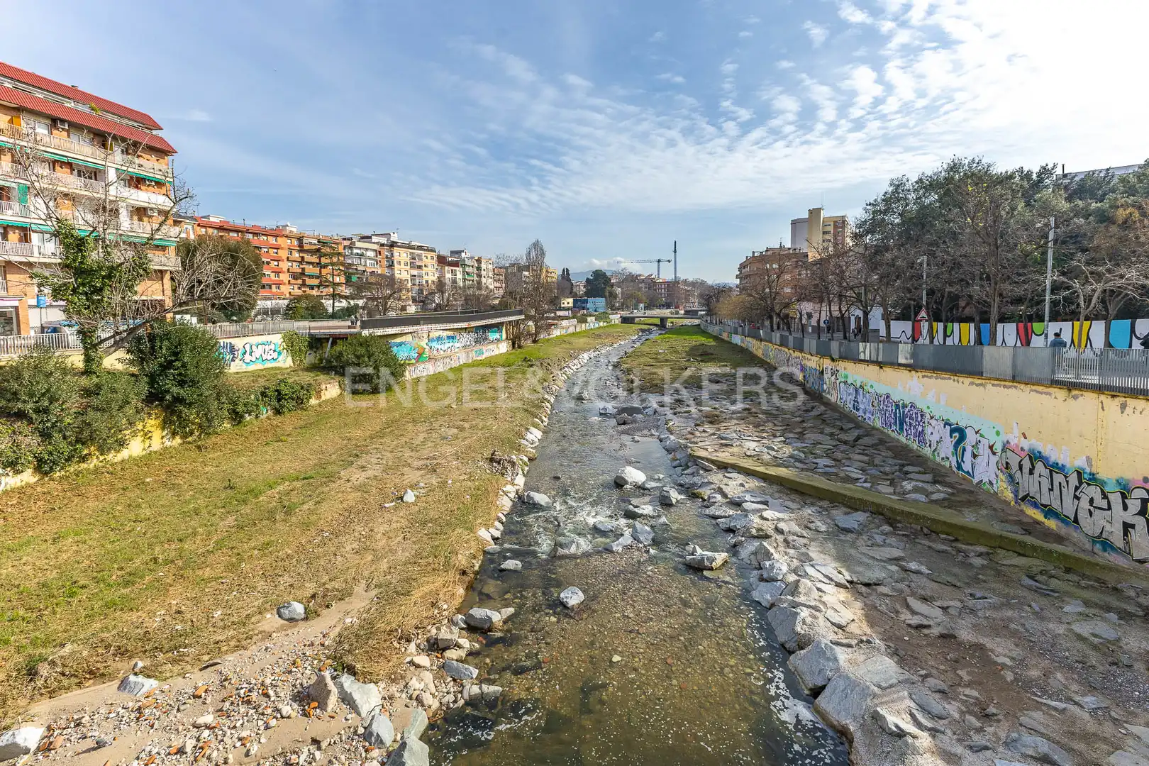 Vista exterior de Residencial en venda en Cerdanyola del Vallès