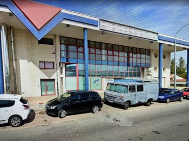 Industrial building with lift to rent in El Cerro - Carretera de San Rafael