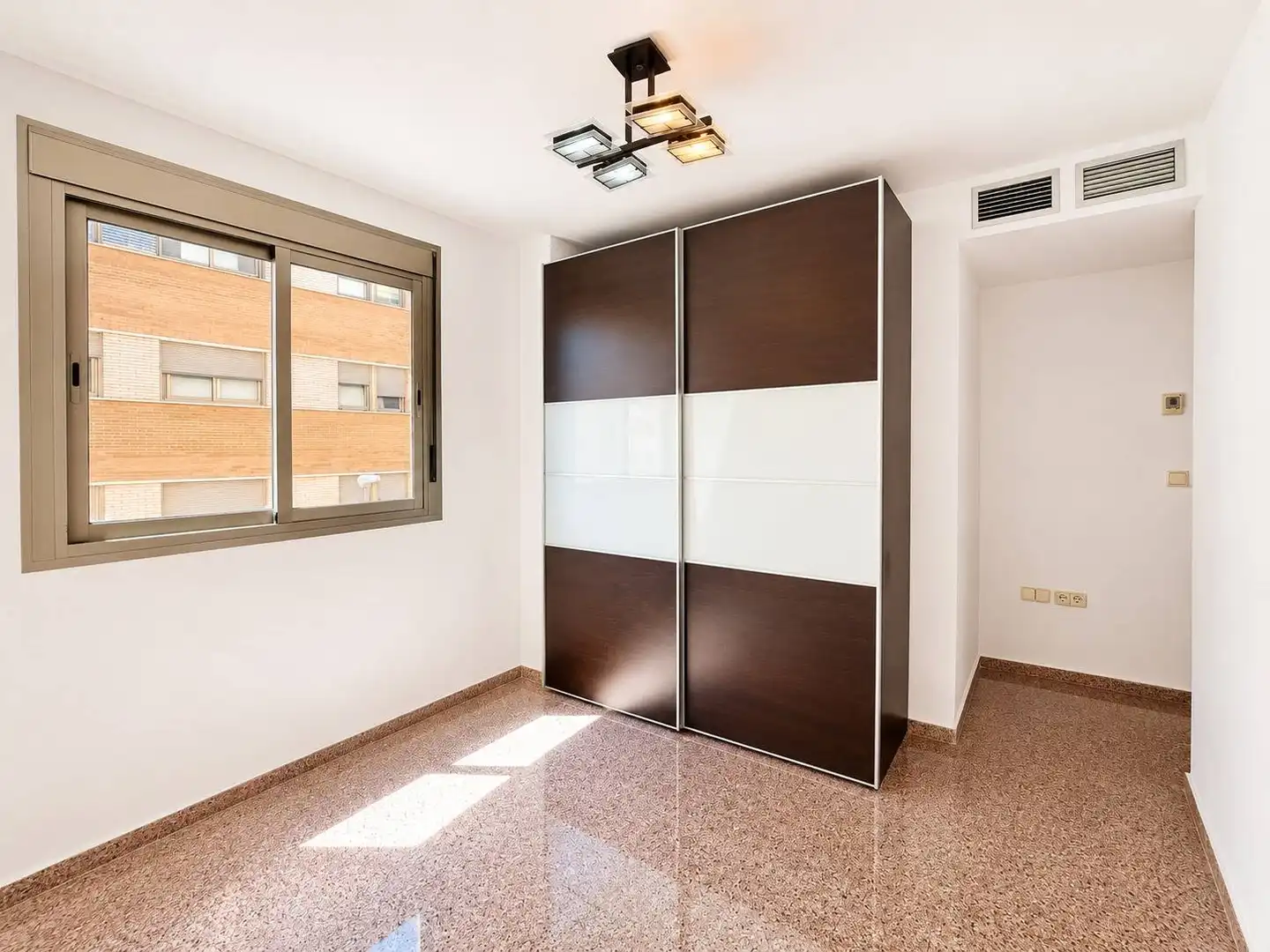 Habitación de Piso en venta en San Vicente del Raspeig / Sant Vicent del Raspeig con Aire acondicionado y Terraza