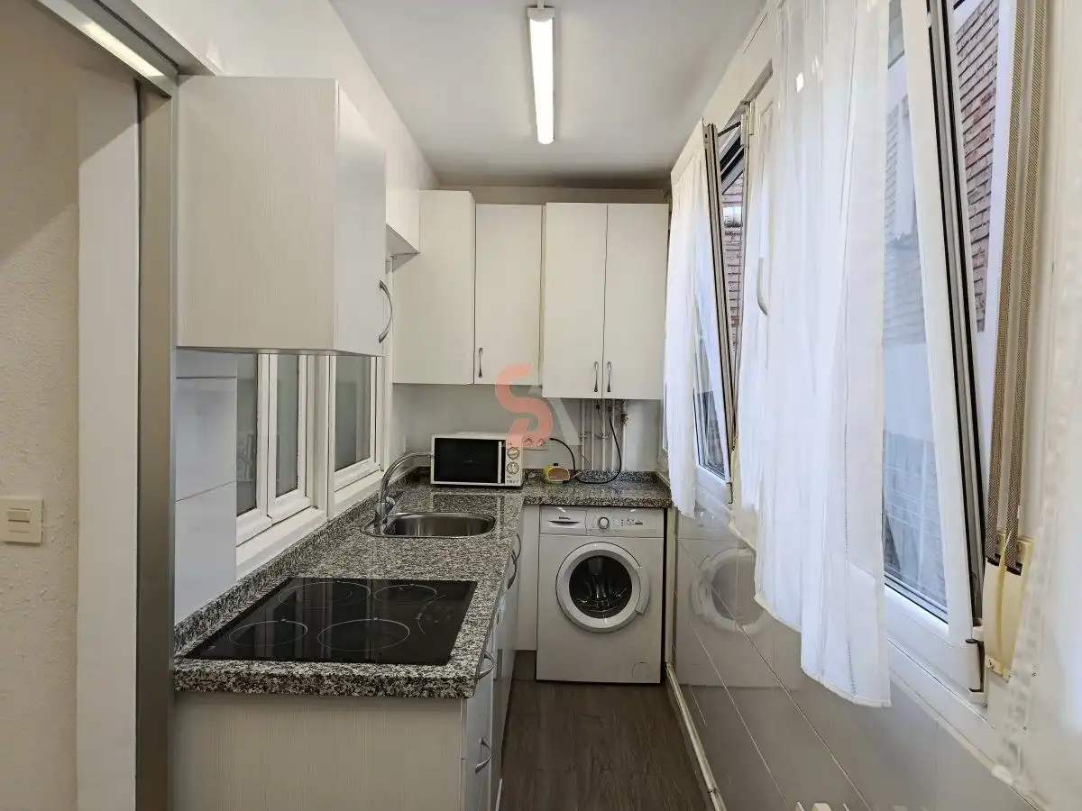 Kitchen of Flat for rent in Valladolid  with Heating