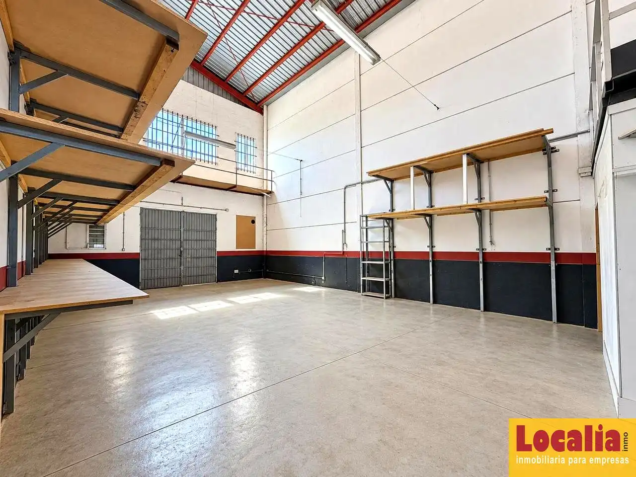 Nave industrial en venta en Boadilla del Monte