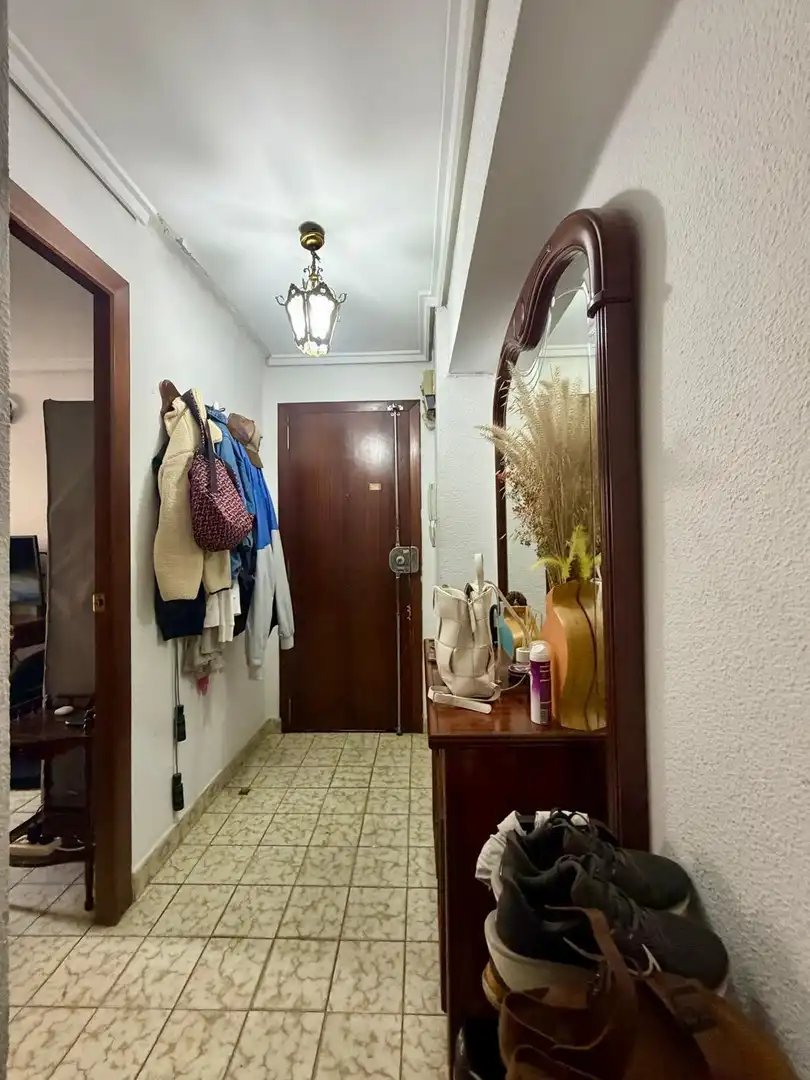 Flat for sale in Valencia  with Air Conditioner, Heating and Balcony