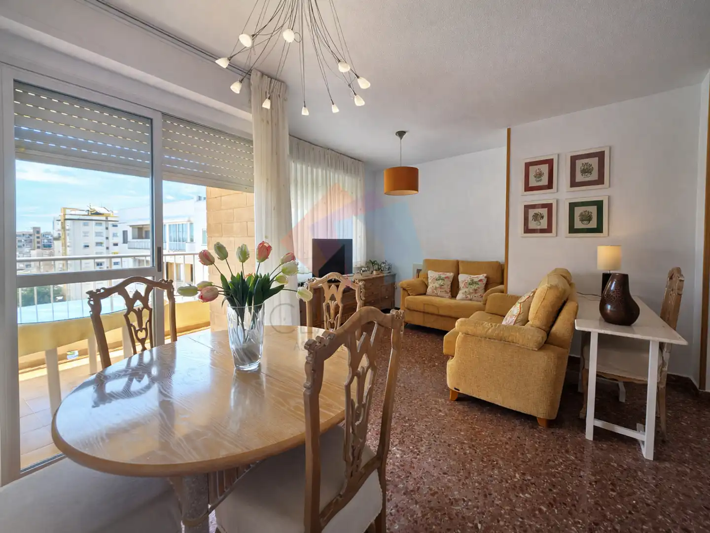 Appartement compact avec piscine à vendre à Playa de Gandia