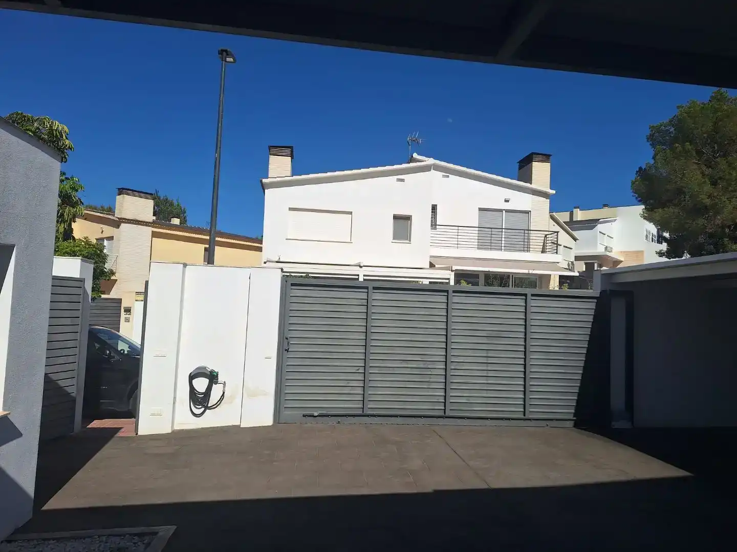 Vista exterior de Pis en venda en L'Alfàs del Pi amb Aire condicionat i Piscina
