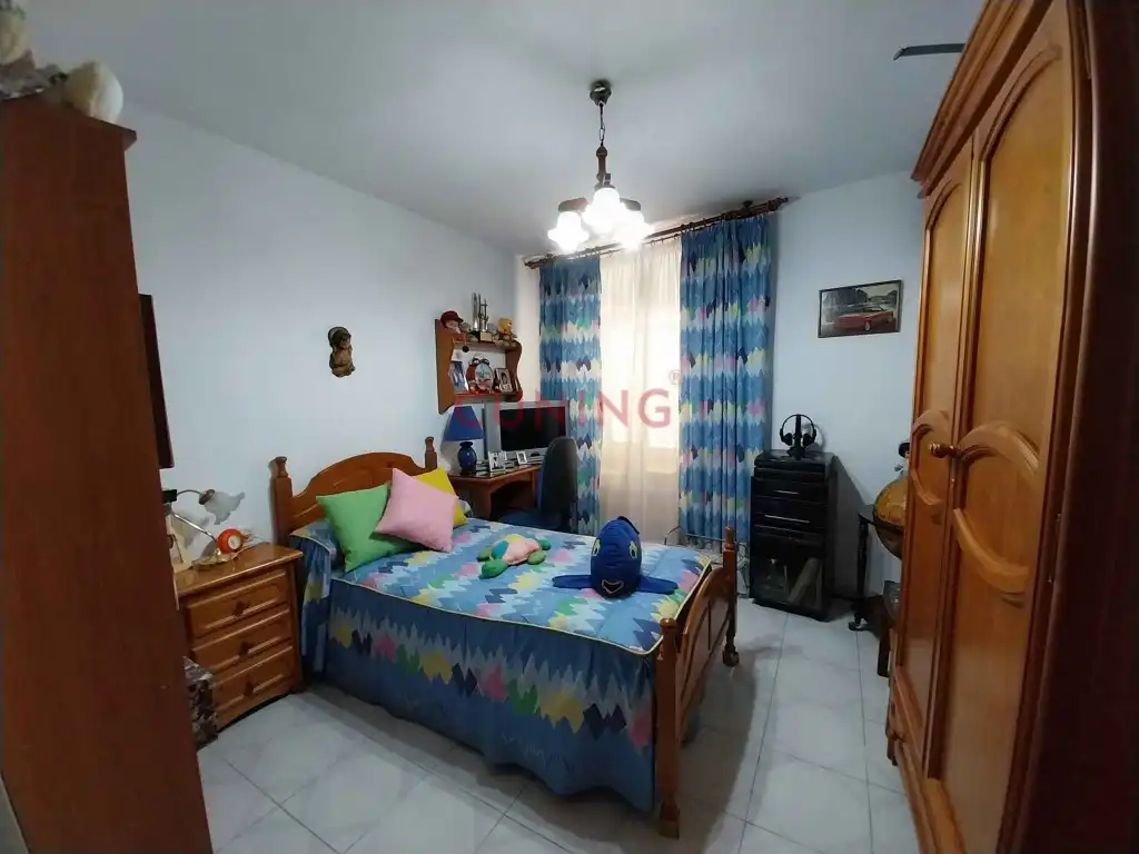 Dormitori de Casa o xalet en venda en Cáceres