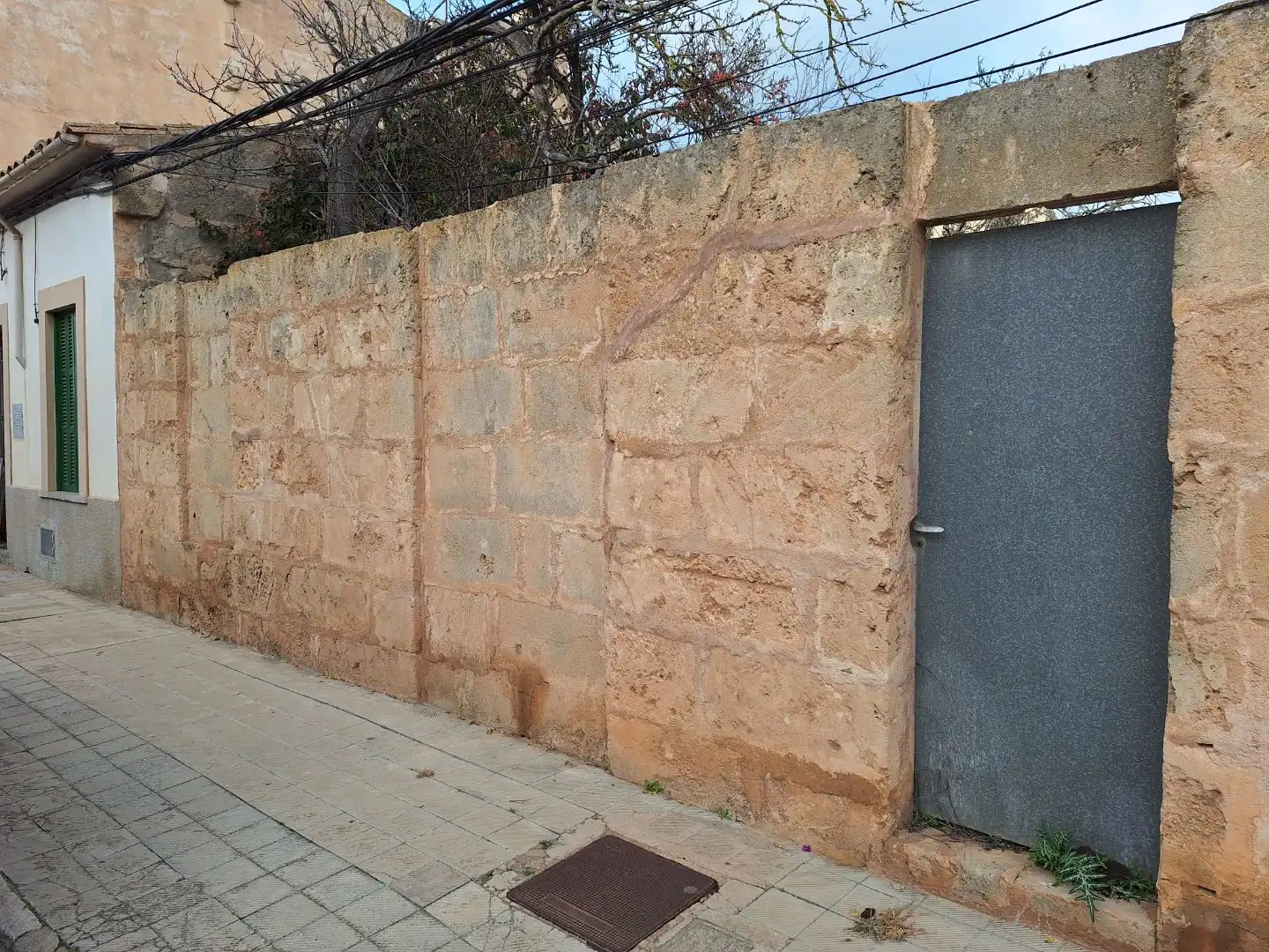 Residential land for sale in Antoni Ramis 114, imagen 2