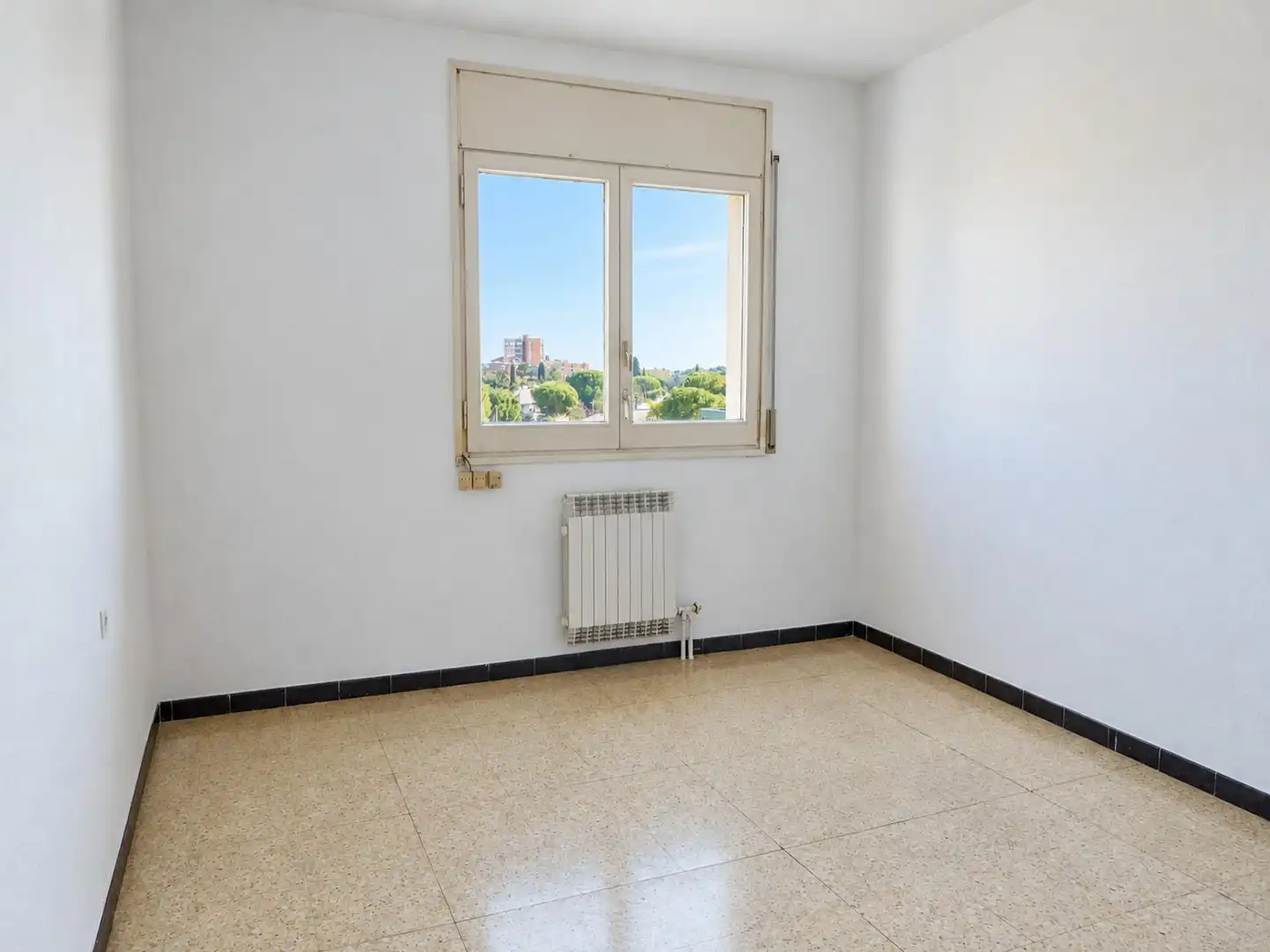 Bedroom of Flat for sale in Ponent - Set Camins