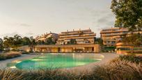 Vista exterior de Apartament en venda en La Alcaidesa amb Aire condicionat, Calefacció i Jardí privat