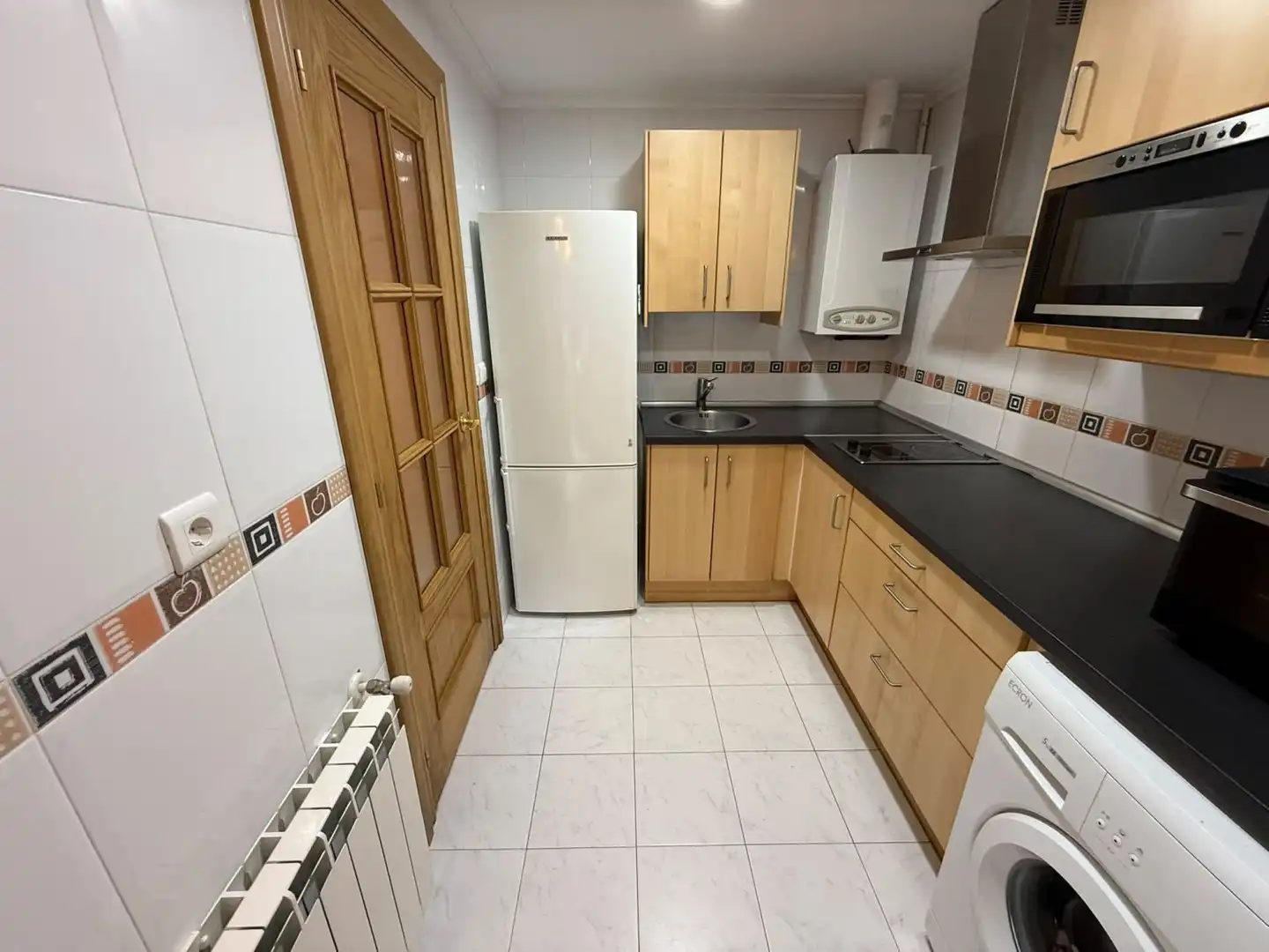 Cocina de Piso en venta en Hazas de Cesto con Calefacción, Terraza y Piscina comunitaria