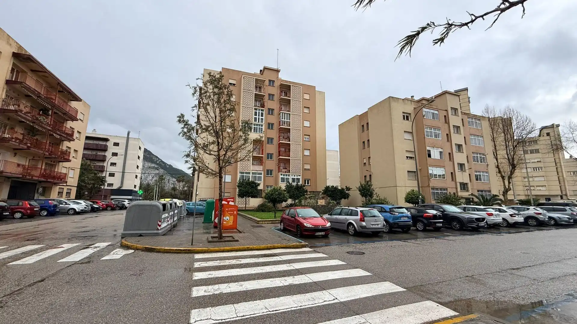 Vista exterior de Piso en venta en La Línea de la Concepción