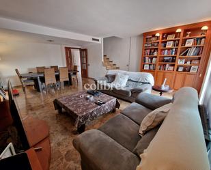 Living room of House or chalet for sale in Sant Feliu de Llobregat  with Air Conditioner, Heating and Private garden