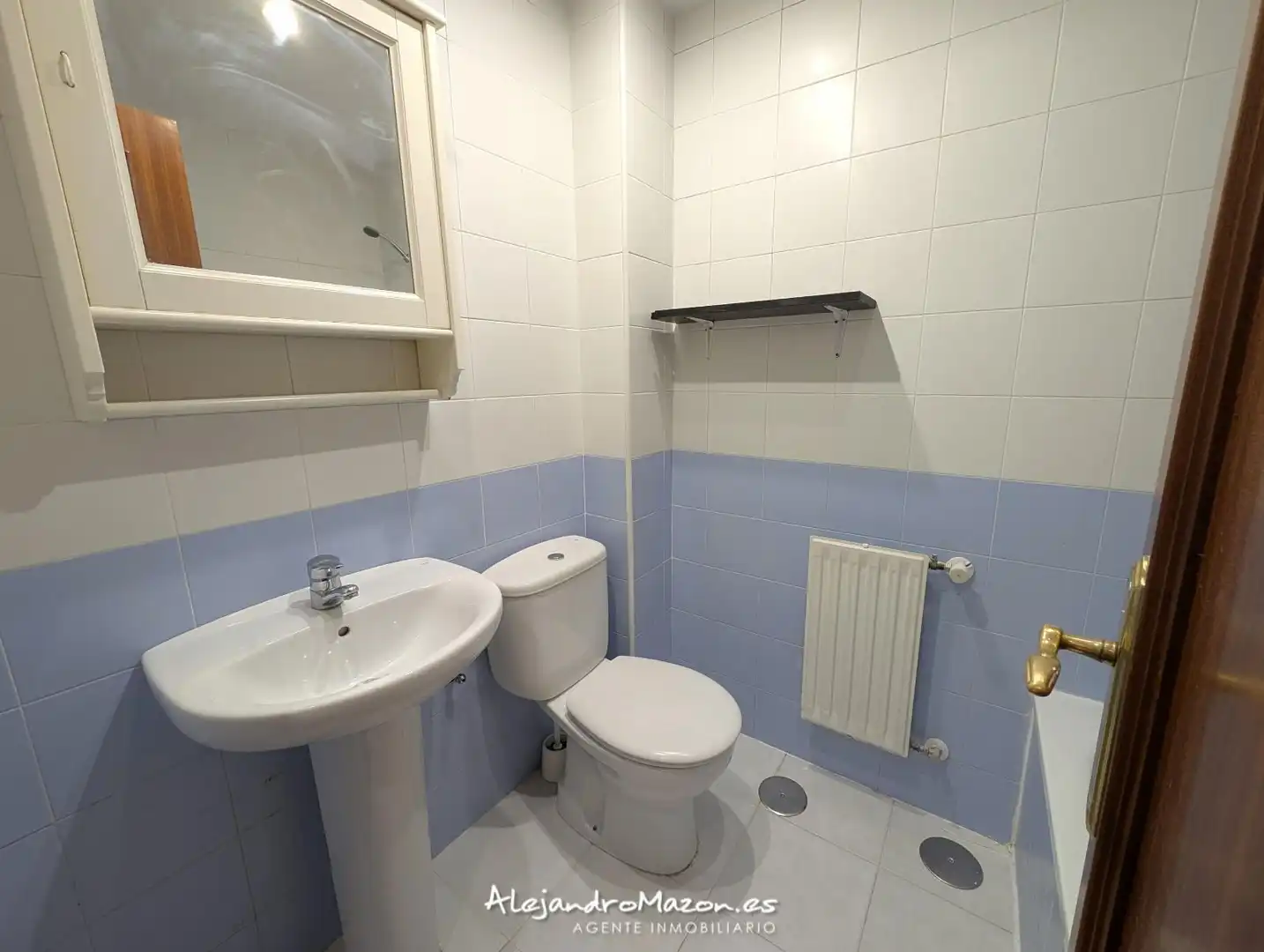 Baño de Piso en venta en Castro-Urdiales con Calefacción, Jardín privado y Terraza