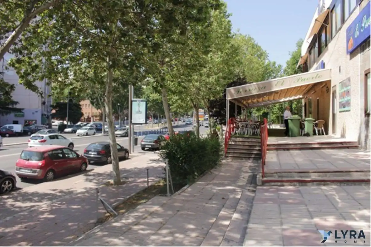 Local comercial en venda a Avenida de Europa 2, imagen 25