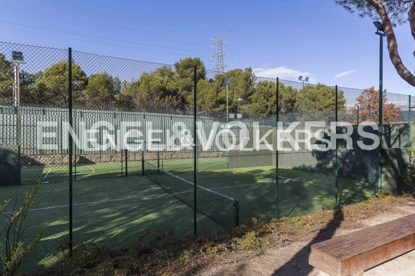 Flat for rent in Majadahonda  with Air Conditioner, Heating and Private garden