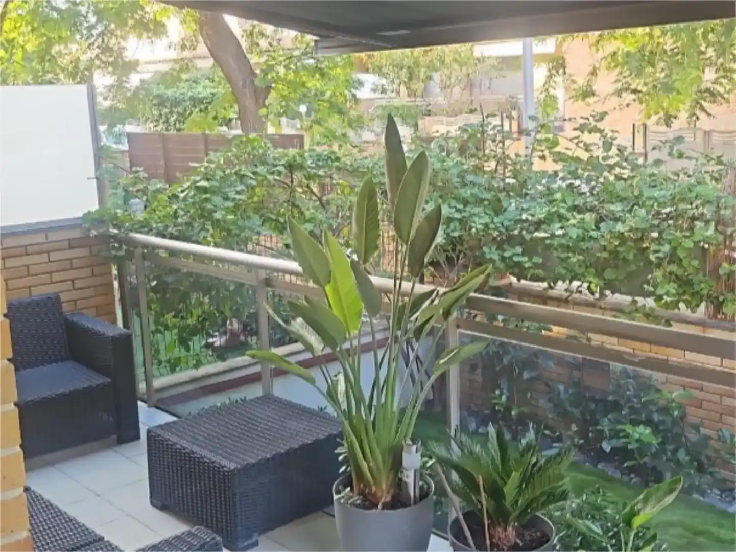 Terrasse von Einfamilien-Reihenhaus zum Verkauf in Salou mit Klimaanlage, Schwimmbad und Balkon
