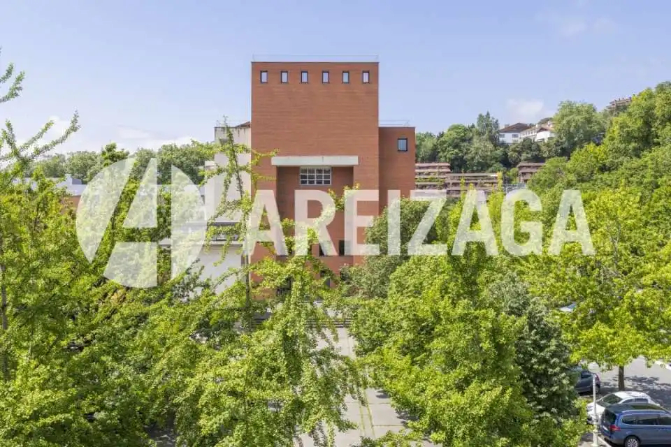 Exterior view of Flat for sale in Donostia - San Sebastián   with Heating, Terrace and Storage room