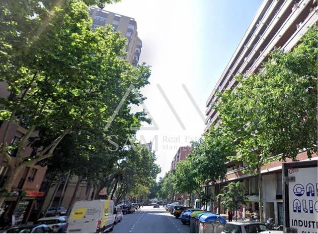 Local comercial en Venta en La Verneda i la Pau