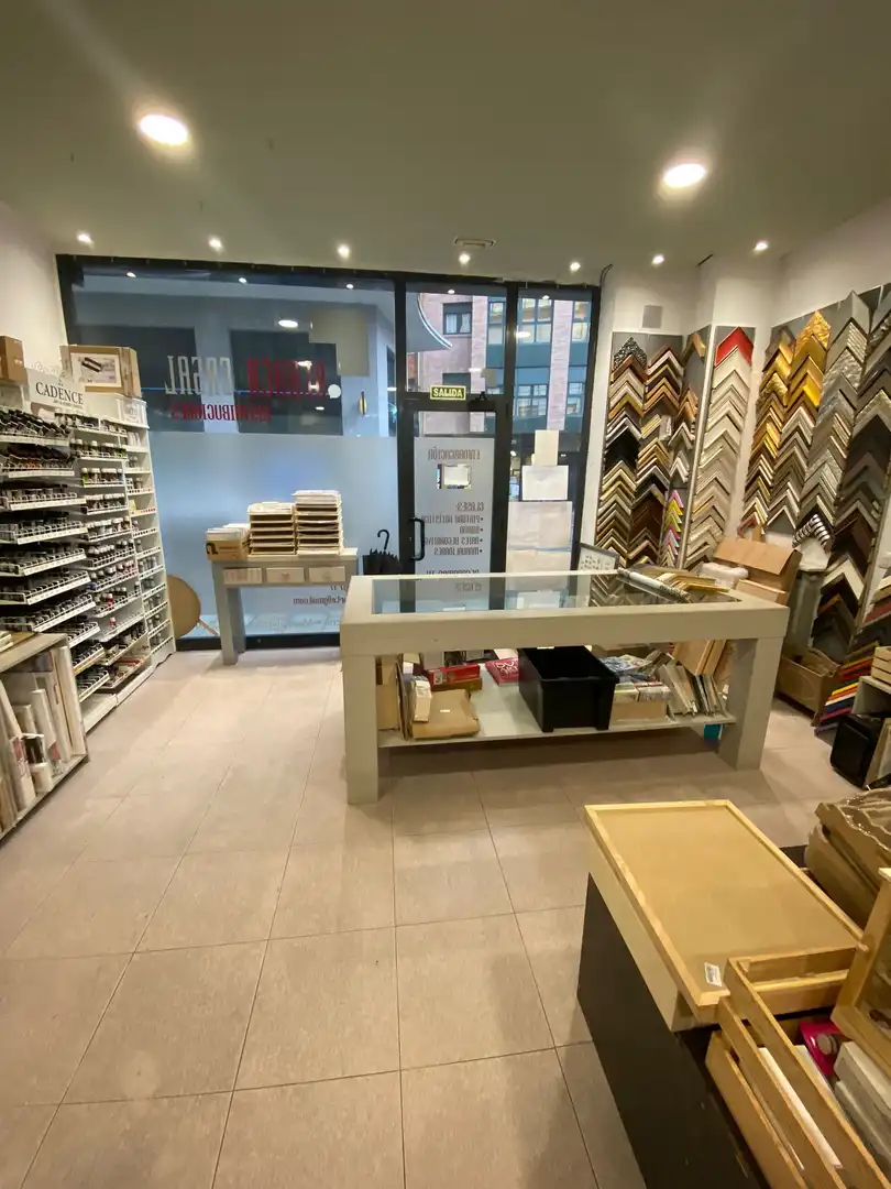 Local comercial en venta en Sama
