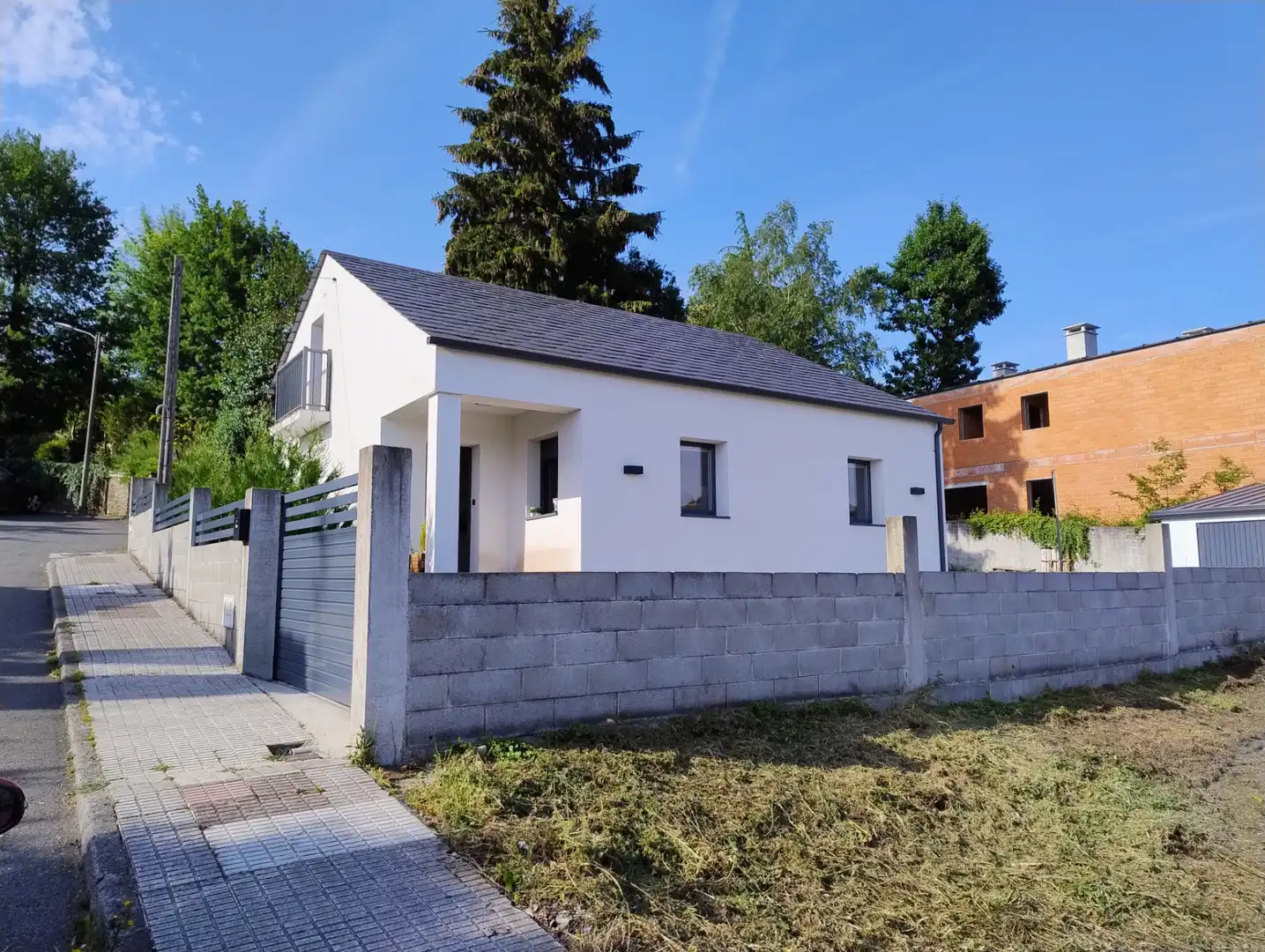 Vista exterior de Casa o chalet en venta en Begonte con Calefacción, Jardín privado y Parquet