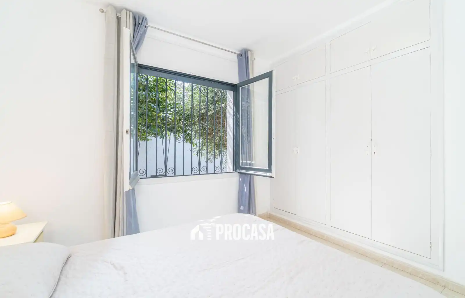 Schlafzimmer von Haus oder Chalet zum Verkauf in Empuriabrava mit Klimaanlage, Heizung und Abstellraum