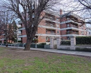 Vista exterior de Pis en venda en Getxo  amb Calefacció, Parquet i Terrassa