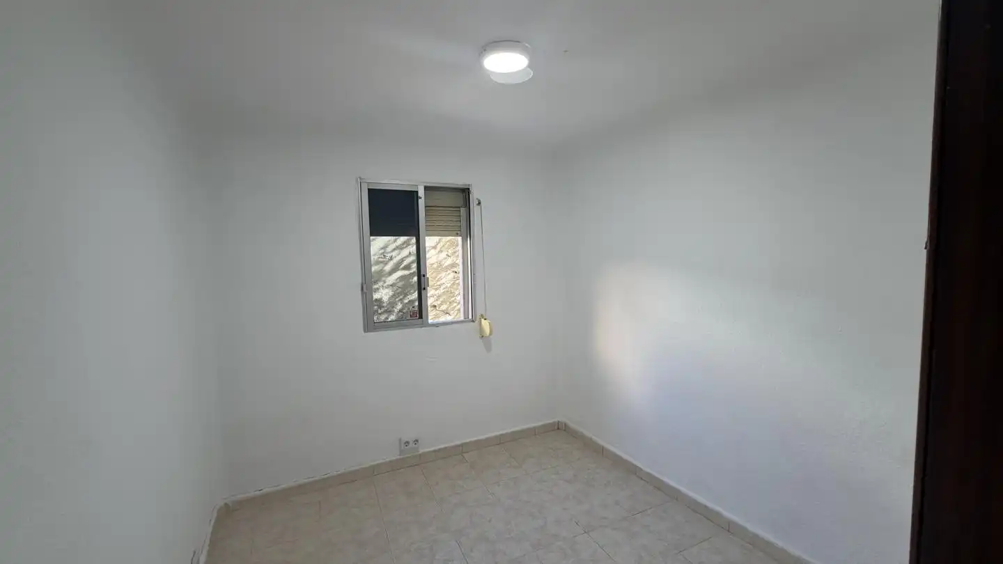 Flat for sale in Calle Manuel Maroto, imagen 9