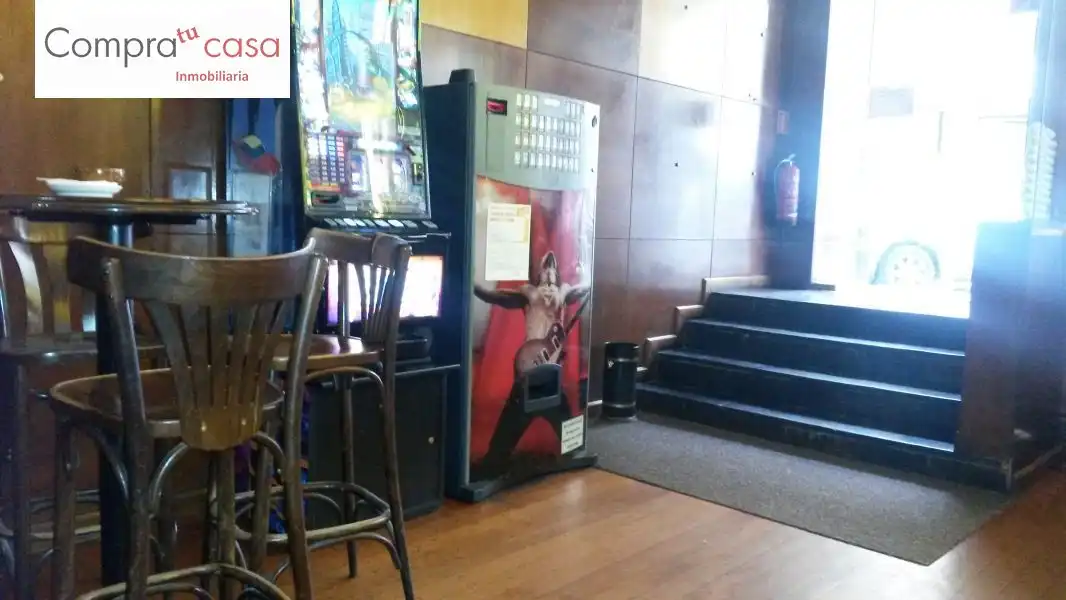 Local en venta en Segovia con Aire acondicionado y Amueblado