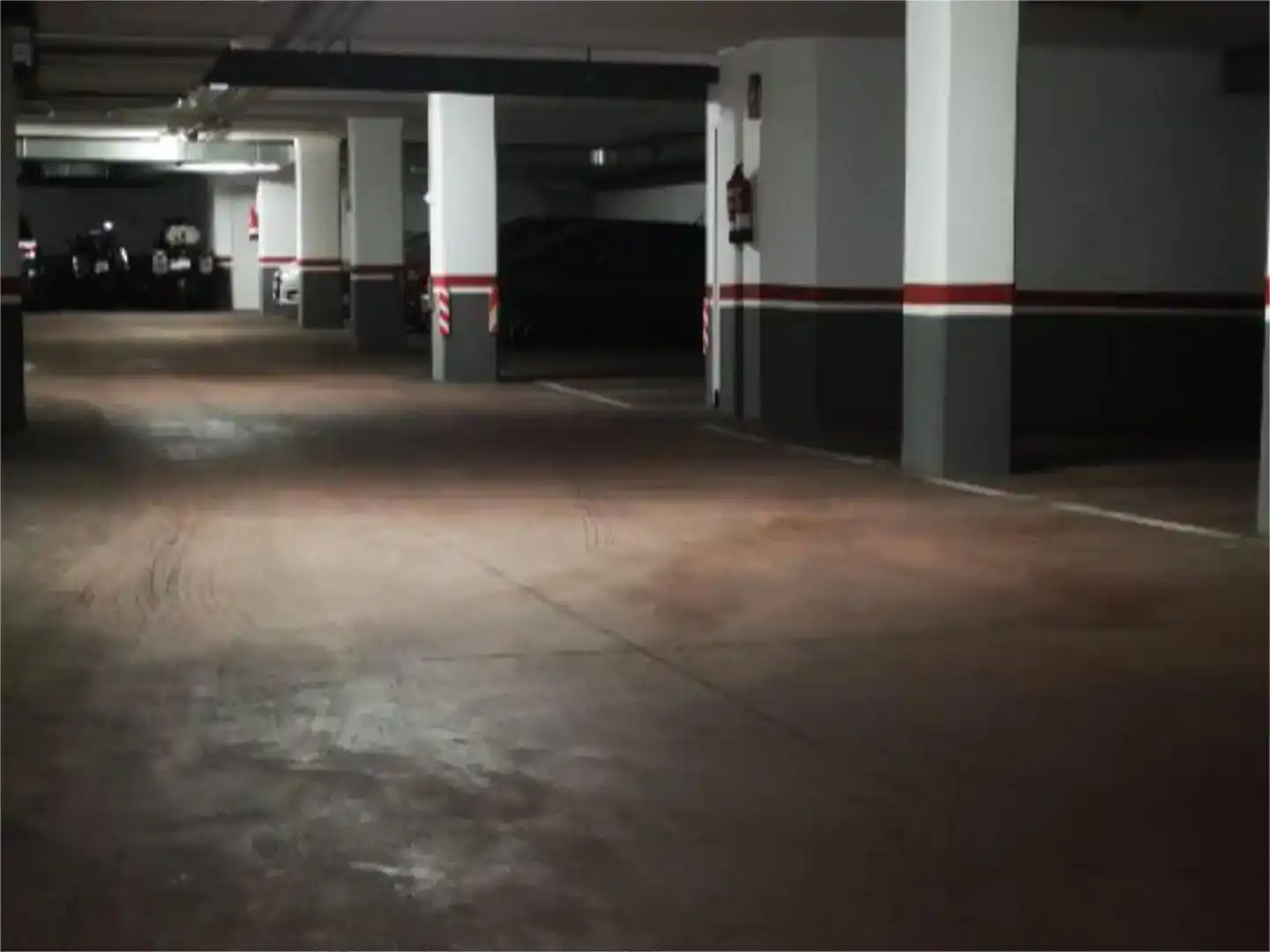 Parkplatz von Garage zum Verkauf in Narón
