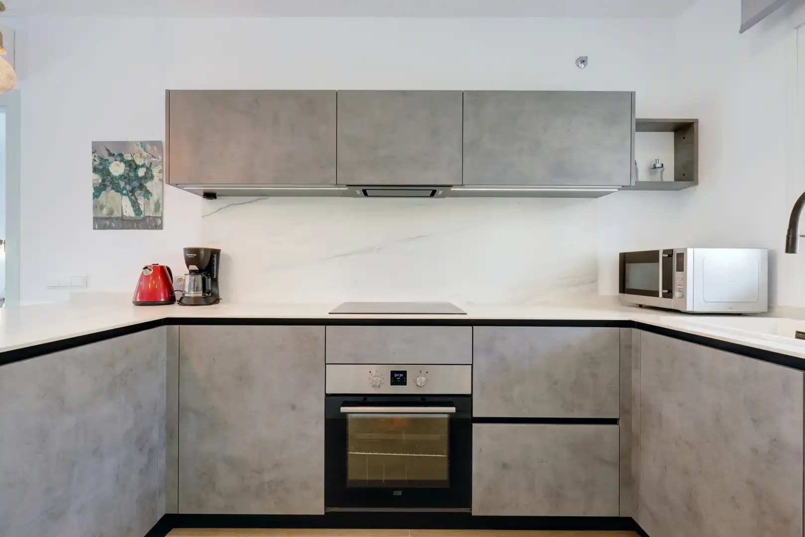 Cuina de Apartament en venda en Estepona amb Aire condicionat, Jardí privat i Terrassa