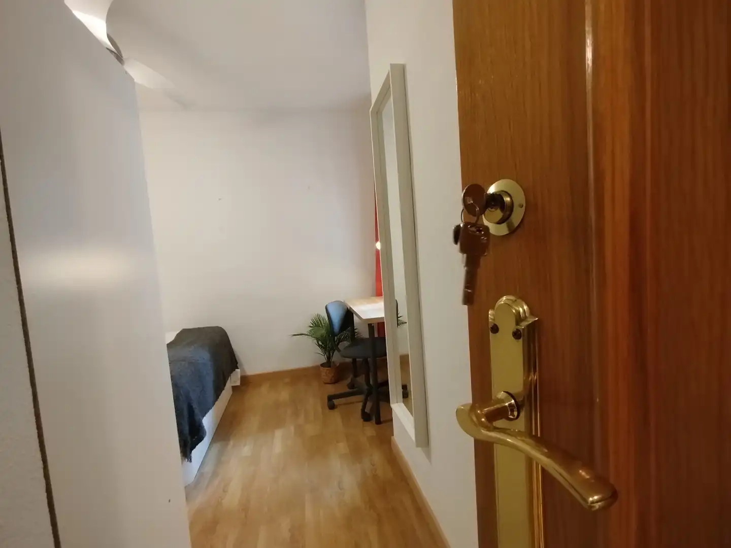 Bedroom of Flat for share in Madrid  with Heating, Furnished and Oven