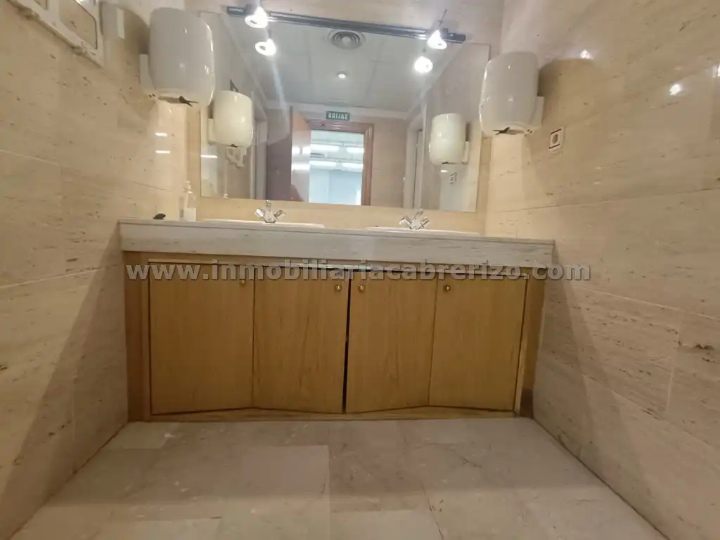 Business premises for sale in Calle Duques de Nájera, imagen 17
