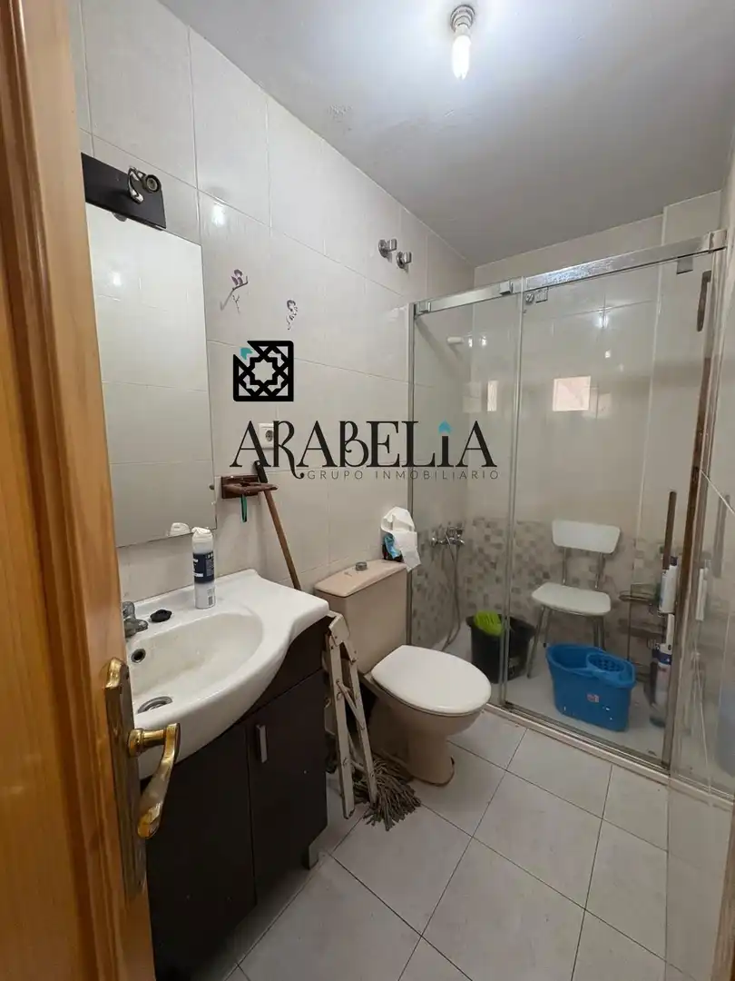 Bathroom of Flat for sale in Córdoba