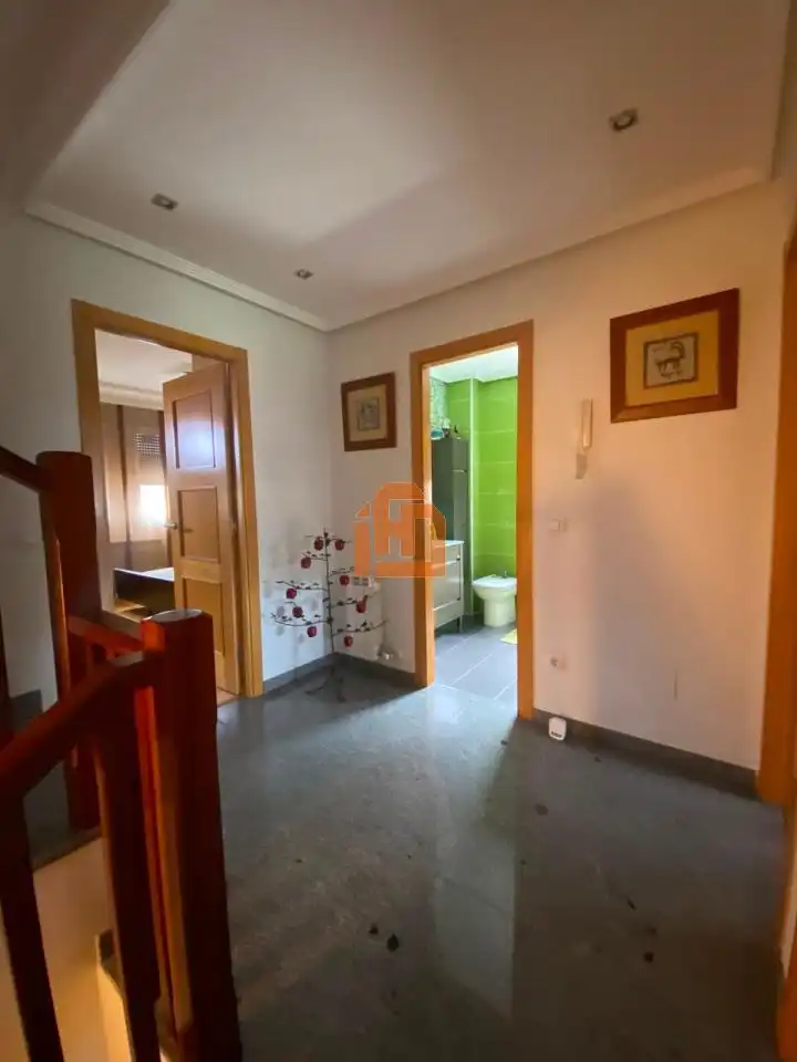 Casa adosada en venta en San Andrés del Rabanedo con Calefacción, Jardín privado y Trastero