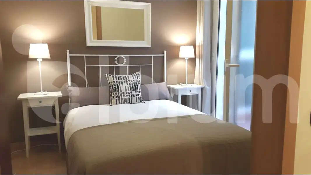 Schlafzimmer von Wohnung zur Miete in Barcelona mit Klimaanlage und Heizung