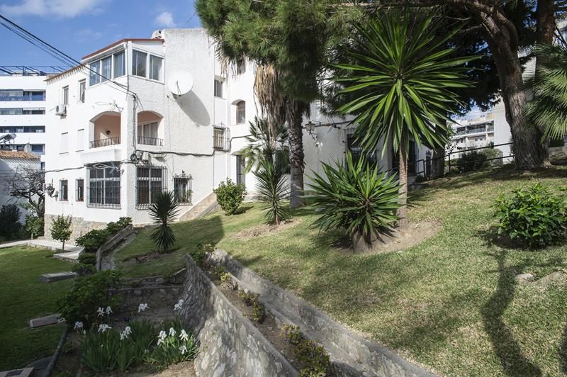 Exterior view of Flat for sale in Estepona  with Air Conditioner, Heating and Private garden