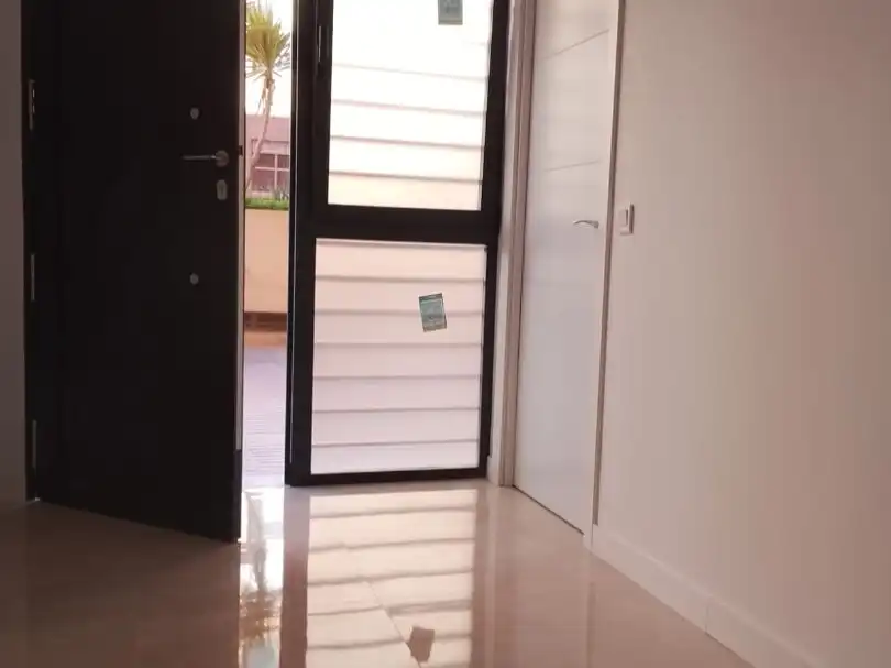Wohnung zum Verkauf in Calle Largo Caballero 1, imagen 2
