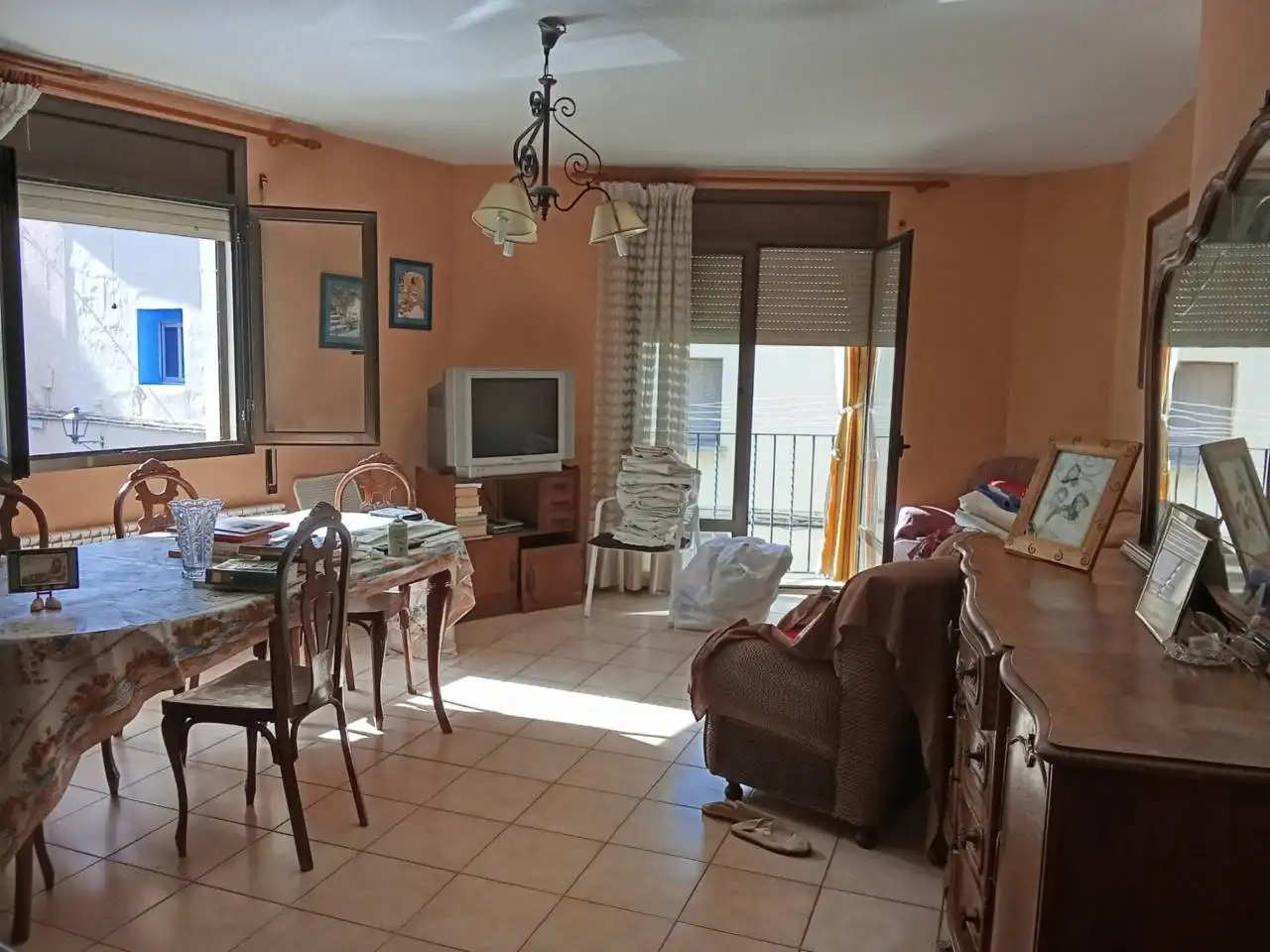 Sala de estar de Casa o chalet en venta en Fonz con Calefacción, Terraza y Amueblado
