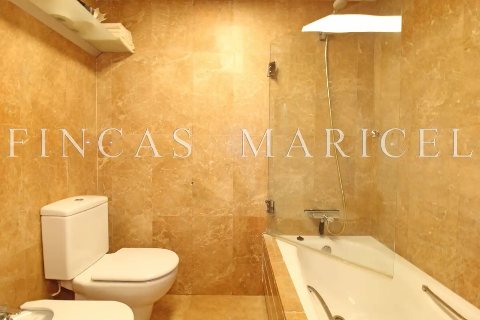 Bathroom of Flat for sale in Sitges  with Air Conditioner, Heating and Storage room