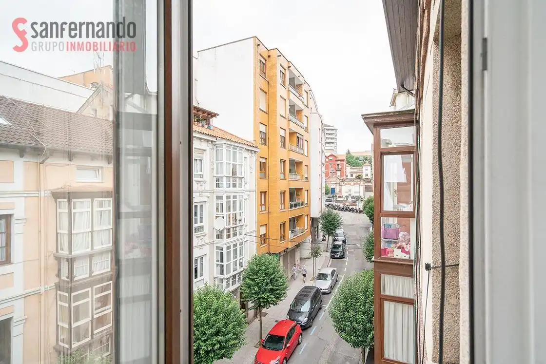 Vista exterior de Piso en venta en Santander con Calefacción y Parquet