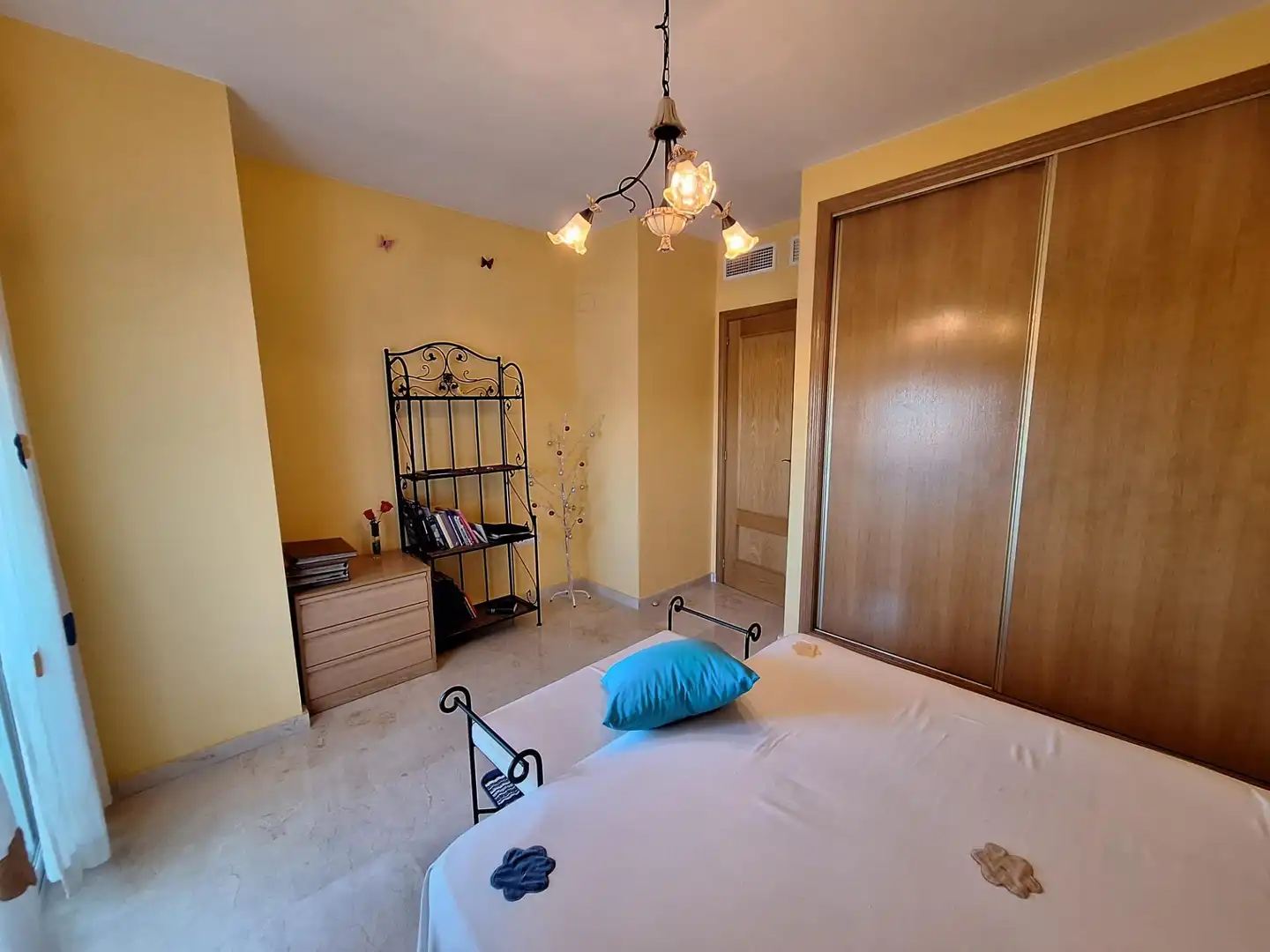 Bedroom of Houses for sale in La Nucia  with Air Conditioner, Heating and Private garden