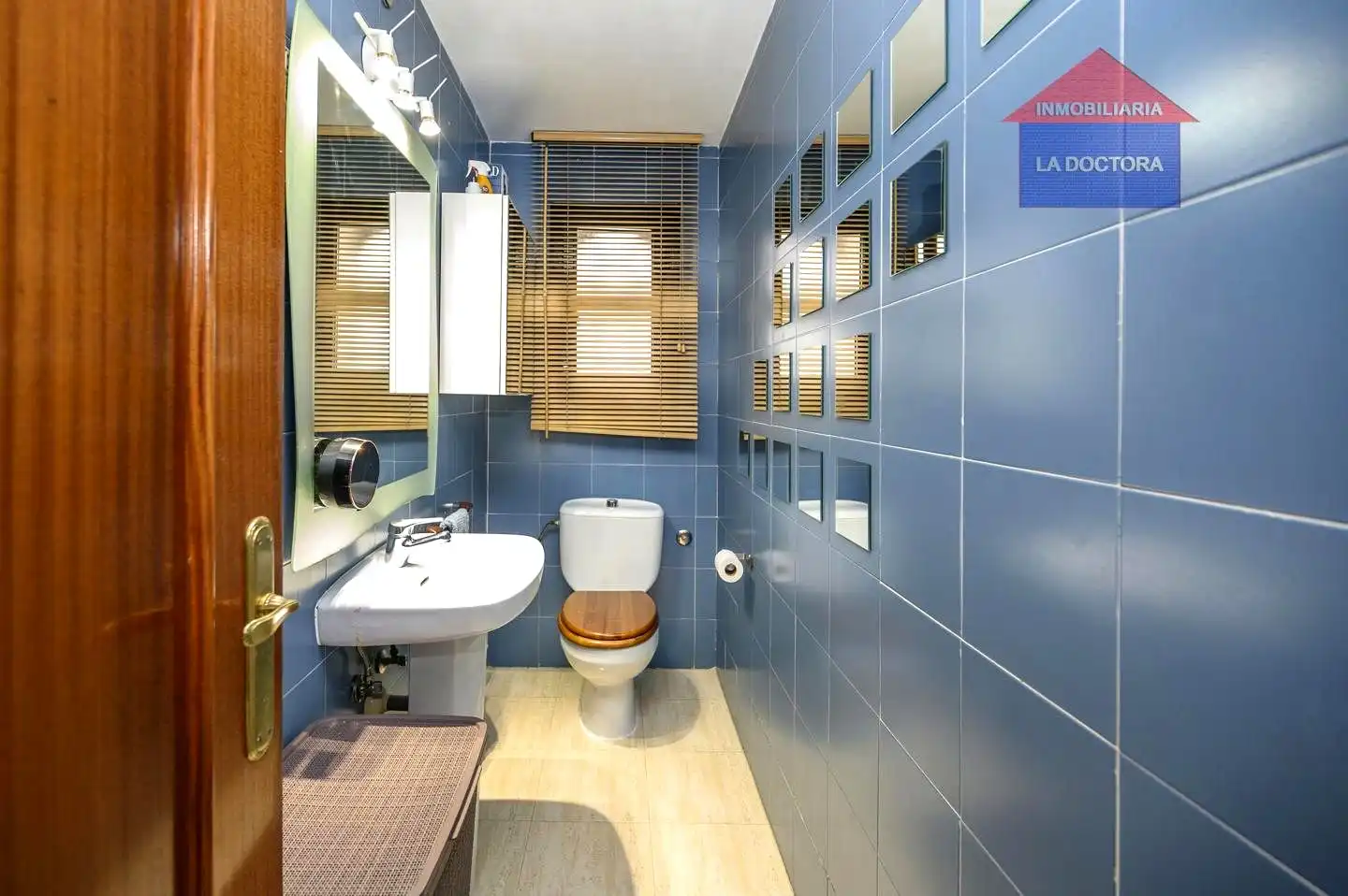 Baño de Casa o chalet en venta en Navalcarnero con Calefacción, Jardín privado y Terraza