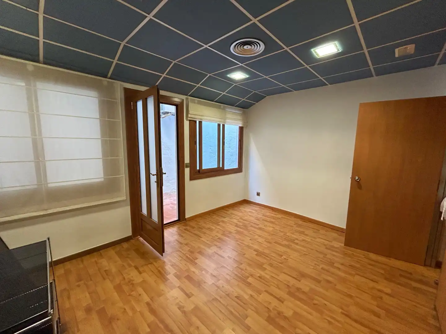 Local comercial de lloguer a Carrer de la Bruguera, imagen 12