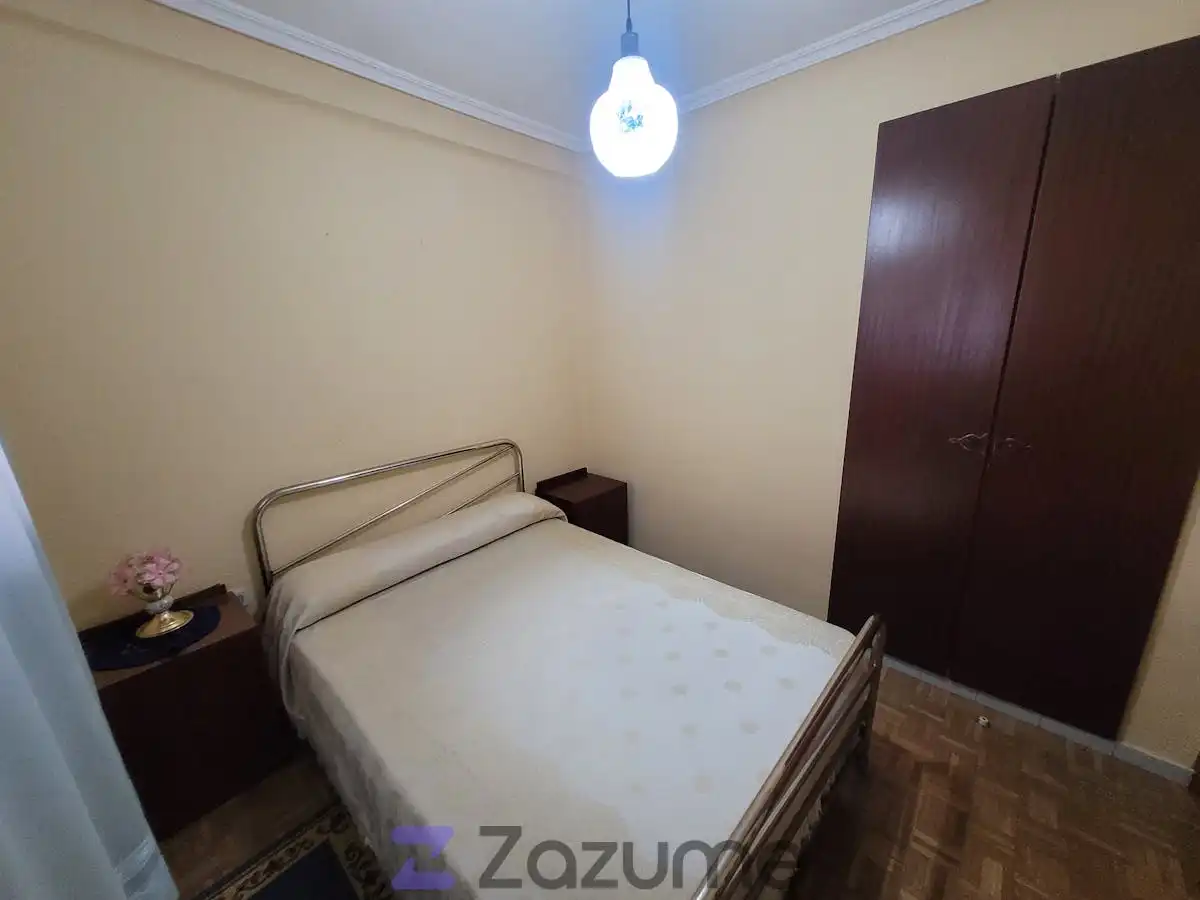 Habitación de Piso de alquiler en Cuéllar con Calefacción, Parquet y Terraza